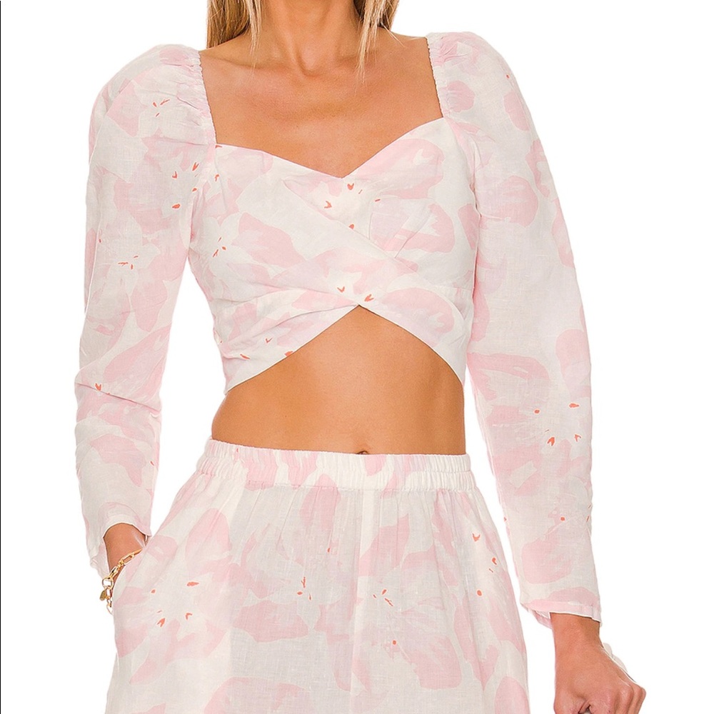 Floral Puff Shoulder Top